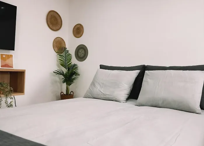 아파트 The House 알보르